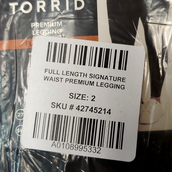 ❤️NWT VINTAGE TORRID  HALLOWEEN LEGGING -  MOODY SKULLS PRINT - FULL LENGTH - Picture 11 of 11